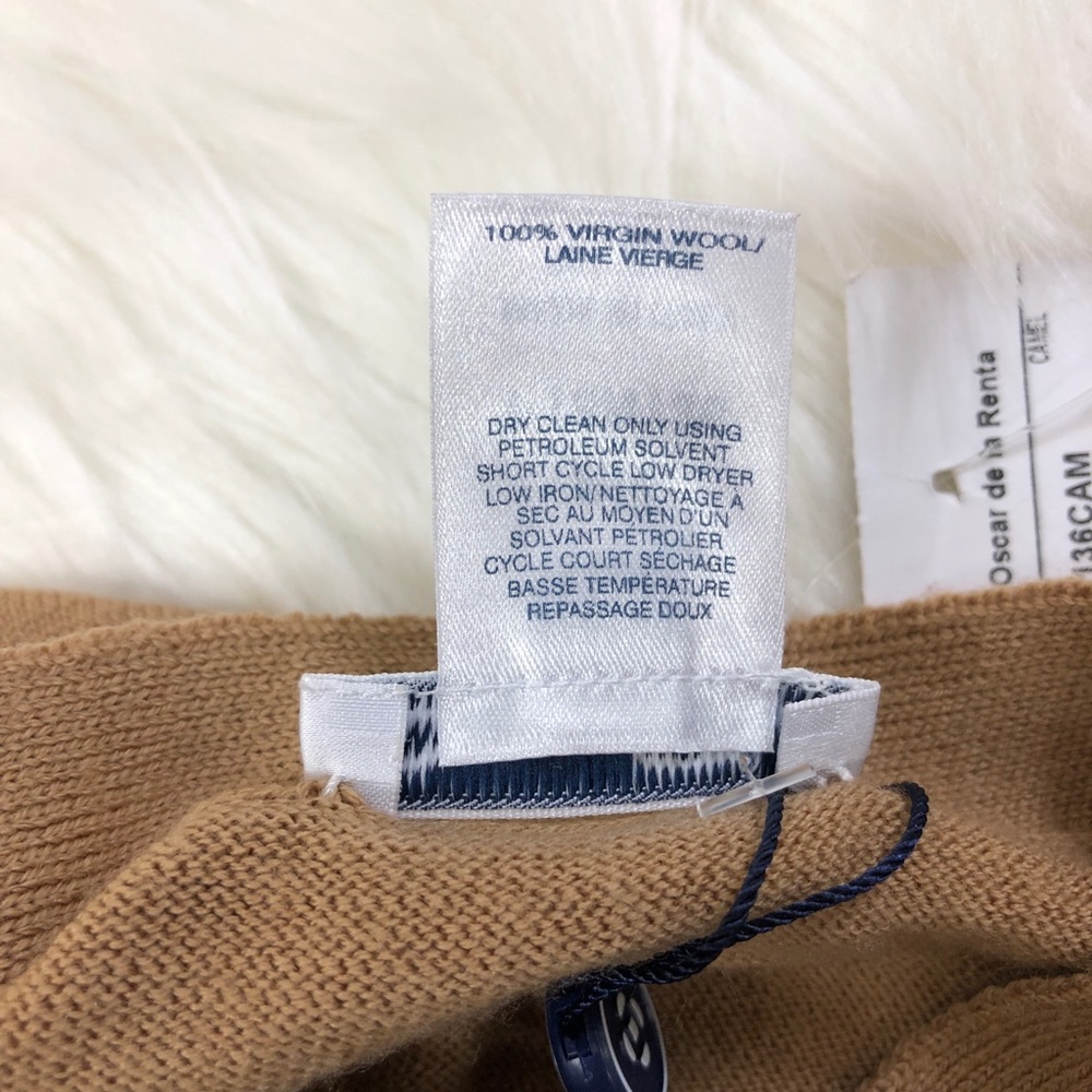 Oscar de la Renta Wool Cardigan Sweater - Picture 3 of 3